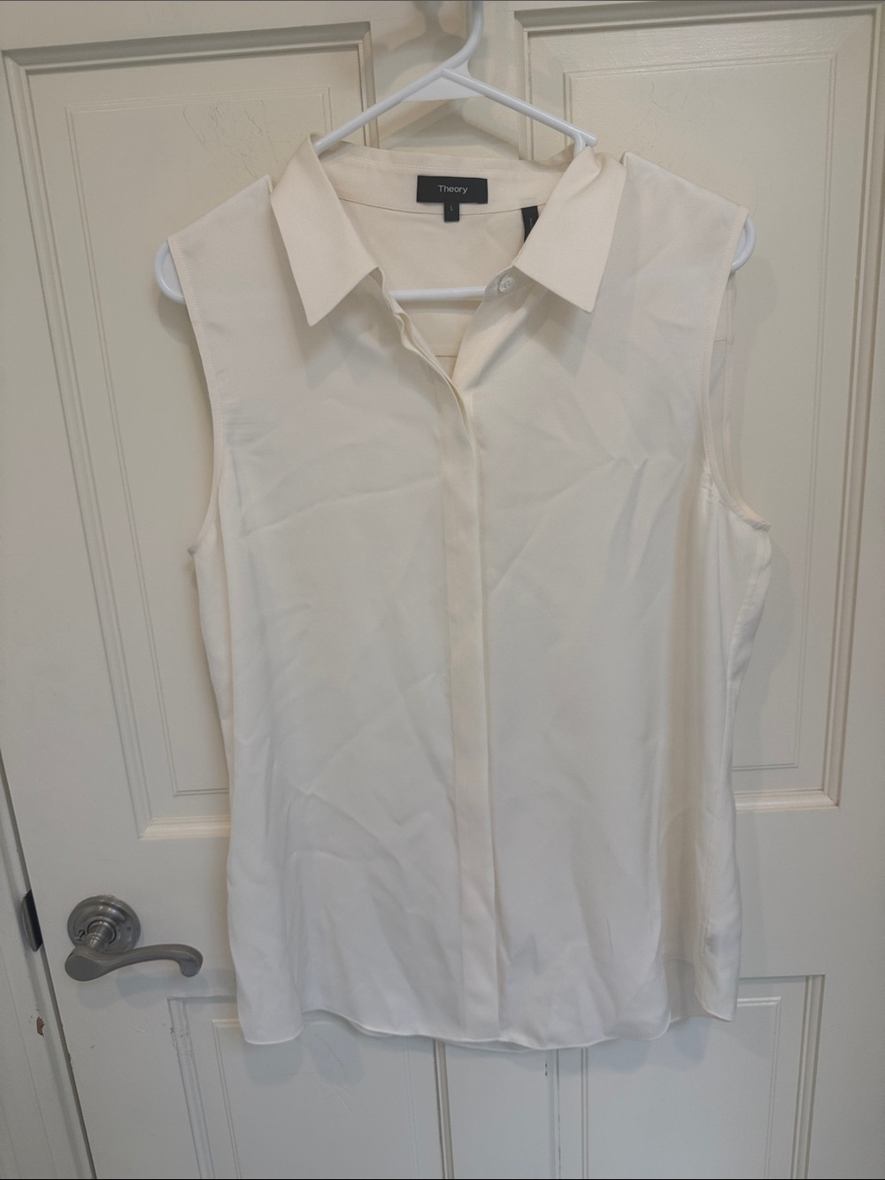 Theory Sleeveless Button-Front Shell Top in Cream
